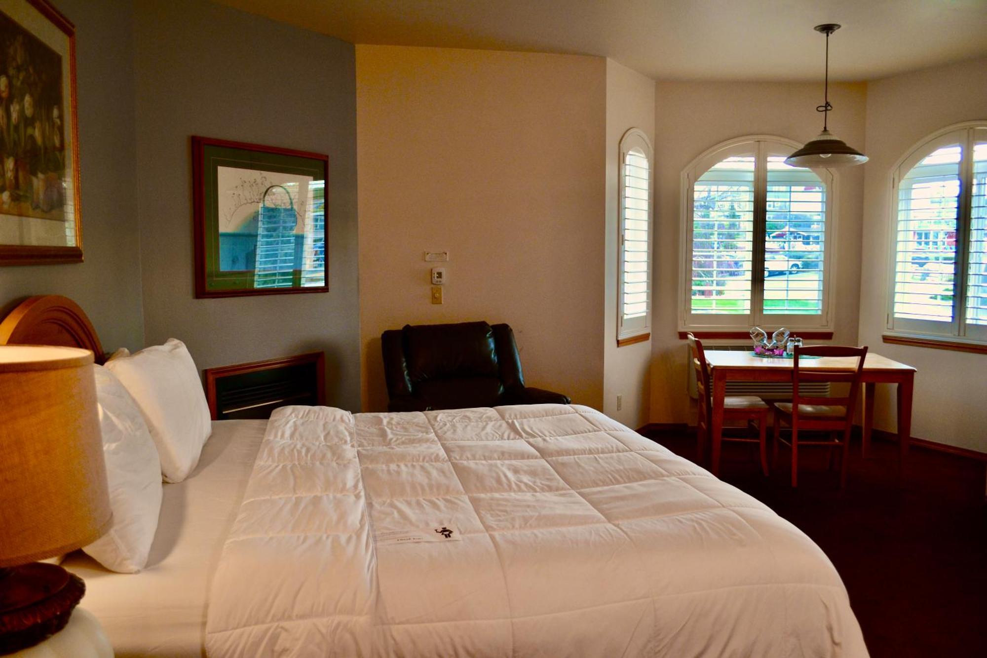 Anaco Bay Inn แอนาคอร์เตส ภายนอก รูปภาพ